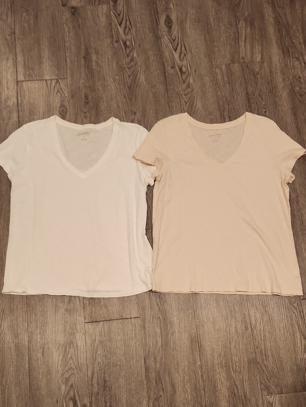 NWOT- Universal Thread V-Neck Tee Duo - White & Light Beige
